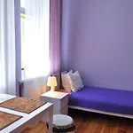 Hostel Happy House *
