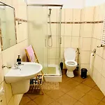 Happy House Hostel