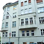 Happy House * Posen