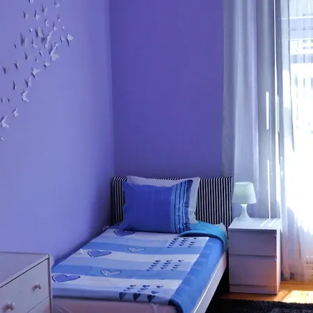 Happy House Hostel Poznań
