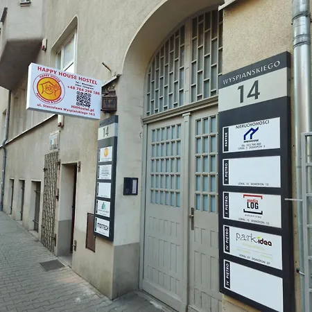 Happy House Hostel *