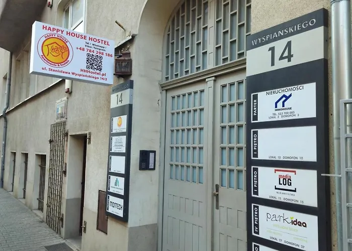 Happy House Хостел *