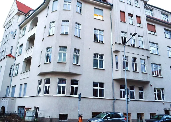 Happy House Хостел